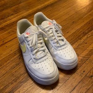 Nike Air Force 1